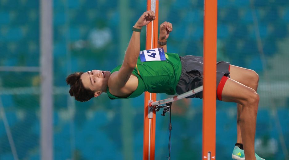 México abrió el atletismo con dos medallas de oro y cinco preseas, aunque la pista dejó resultados por debajo de lo esperado. EFE/ O. Barría.