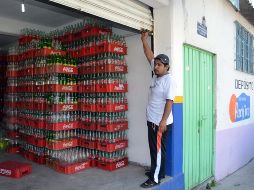 El aumento, señalan, se debe al encarecimiento de insumos para la producción de las bebidas. AP/ARCHIVO