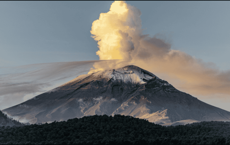 La reciente actividad del volcán El Coloso generó dudas sobre el impacto de sus cenizas en Chiapas, este es el reporte oficial de las autoridades y la trayectoria del material. CANVA