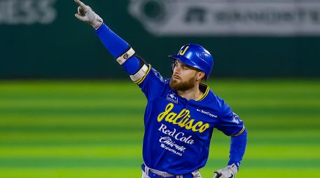 Jared Walsh pegó dos jonrones en el partido, el último en la décima baja. CORTESÍA/Charros de Jalisco