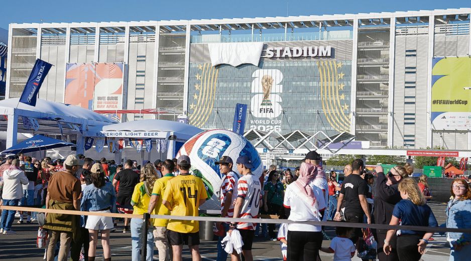 Ejecutivos de cuatro ciudades sede del Mundial afirmaron que directivos de FIFA se comprometieron a pagarles un millón de dólares. AFP