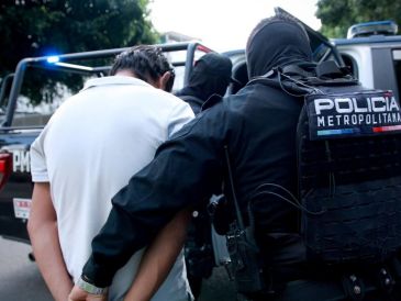 Arturo "N", de 37 años, fue detenido y puesto a disposición de un agente de la Fiscalía General de la República. ESPECIAL