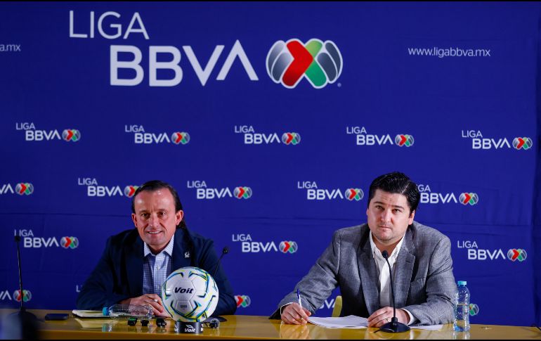 Mikel Arriola y Francisco Iturbide durante la presentación del nuevo presidente ejecutivo de la Liga BBVA MX, realizada en el Auditorio de la Federación Mexicana de Futbol (FMF). Imago7