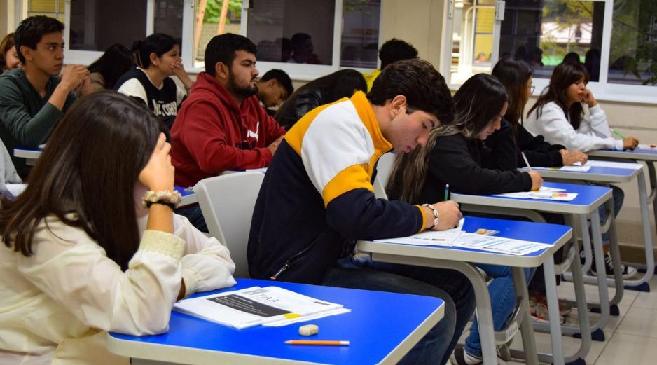 La licenciatura en Médico Cirujano y Partero lidera las exigencias de admisión en los distintos centros de la UdeG. EL INFORMADOR/ARCHIVO