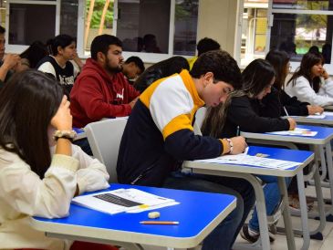 La licenciatura en Médico Cirujano y Partero lidera las exigencias de admisión en los distintos centros de la UdeG. EL INFORMADOR/ARCHIVO