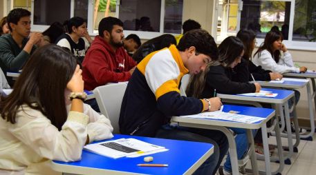 La licenciatura en Médico Cirujano y Partero lidera las exigencias de admisión en los distintos centros de la UdeG. EL INFORMADOR/ARCHIVO