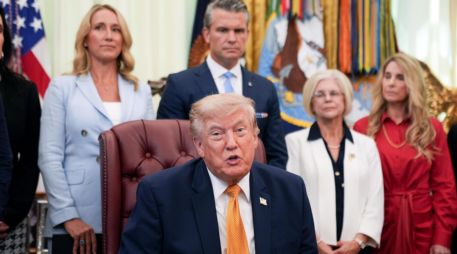 El presunto desencuentro entre Trump, y su secretario de Defensa, Pete Hegseth, nunca ocurrió, aseguró la Casa Blanca. EFE/A. Robbert