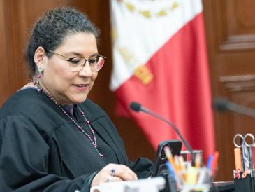 La Presidenta Sheinbaum reconoció que la propia SCJN deberá resolver el mecanismo para definir a quien ocupe su presidencia, debido a la contradicción existente en la redacción de la Carta Magna. X / @LeniaBatres