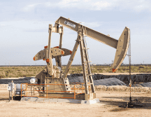 El análisis de factibilidad y los resultados de los pozos experimentales coordinados por el comité científico definirán el rumbo del modelo energético nacional frente a los riesgos documentados por la ciencia global. CANVA