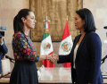 Sheinbaum celebró la reanudación de las relaciones diplomáticas con Lima desde "La Mañanera". ESPECIAL / Gemini