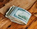 Este viernes 7 de agosto el Diario Oficial de la Federación (DOF) publicó que el tipo de cambio FIX es de 17.2195 pesos. UNSPLASH / N. DUMLAO