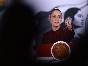 La Jefa del Ejecutivo adelantó que pronto habrá una rueda de prensa para explicar las distintas líneas de investigación, las carpetas abiertas y los avances de la Fiscalía General de la República. EFE/M. Guzmán