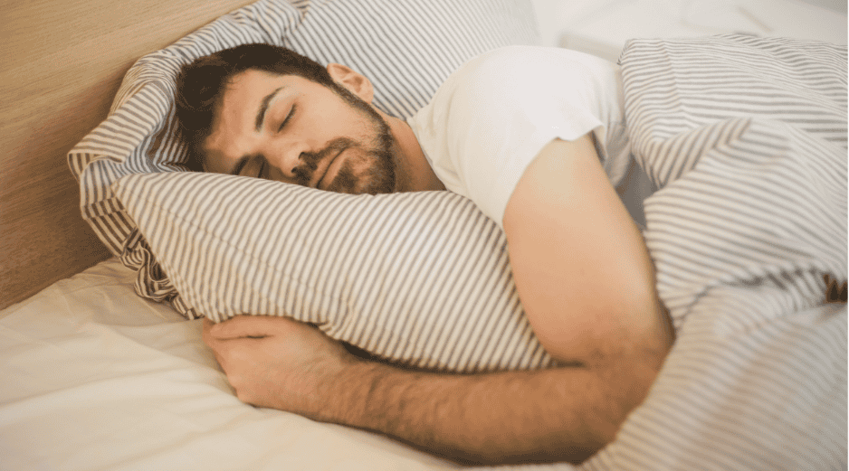 Estos descansos evitan que el cuerpo y la mente lleguen a un estado de cansancio extremo, que pueda conllevar más tarde enfermedades crónicas, tanto físicas como mentales. ESPECIAL/Canva