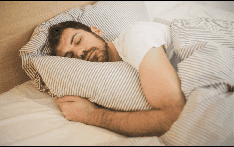 Estos descansos evitan que el cuerpo y la mente lleguen a un estado de cansancio extremo, que pueda conllevar más tarde enfermedades crónicas, tanto físicas como mentales. ESPECIAL/Canva