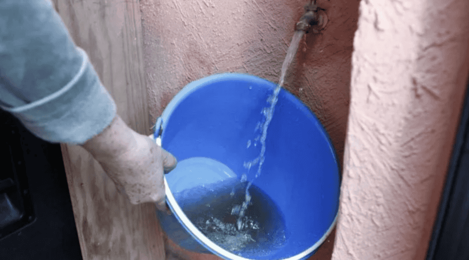 Si vives en Tonalá y has tenido problemas con la calidad del agua que llega a tu vivienda, revisa la siguiente lista para saber si tu colonia está incluida en el padrón que podrá acceder al descuento del 80%. CANVA