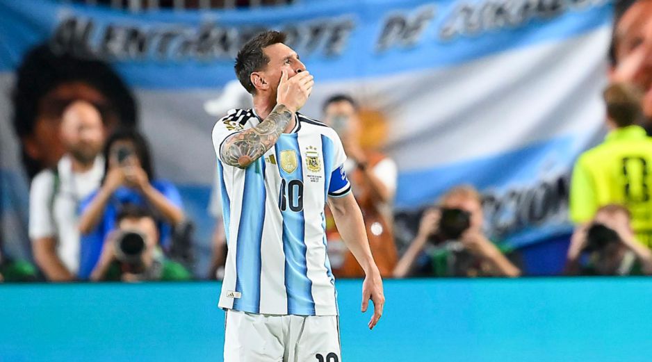 Lionel Messi lloró en el campo de juego tras anotarle a Argelia en su primer partido del Mundial 2026 y posteriormente explicó a la prensa que atravesaba días complicados. IMAGO7/A. Hancock