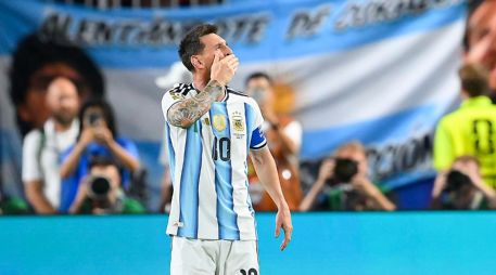 Lionel Messi lloró en el campo de juego tras anotarle a Argelia en su primer partido del Mundial 2026 y posteriormente explicó a la prensa que atravesaba días complicados. IMAGO7/A. Hancock
