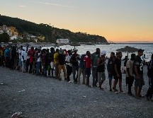 De acuerdo con estimaciones oficiales, alrededor de sesenta mil personas llegaron desde Marruecos hacia Ceuta en apenas unos días. AP/ARCHIVO