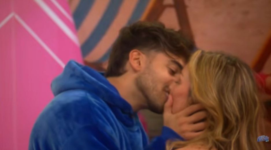 Fede y Gema no se aguantaron las ganas y se dieron un beso de lengua. YOUTUBE/La Casa de los Famosos México