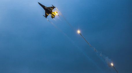 Trump aceptó que hay escasez de algunos tipos de armamento, pero aseguró que hay suficiente arsenal para la guerra en Irán. ESPECIAL/PEXELS