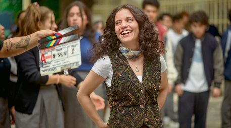 Daniela Luque. La actriz sonríe durante un día de filmación de “Nadie Nos Va a Extrañar”. ESPECIALES