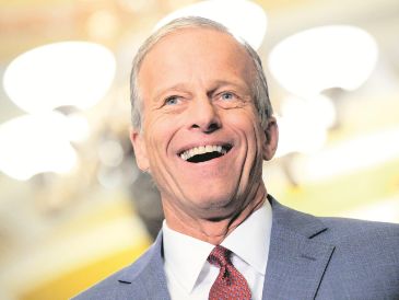 John Thune. El senador abogó para que la Cámara resolviera el tema presupuestal previo al arranque de las campañas electorales en Estados Unidos. AFP/C. Somodevilla