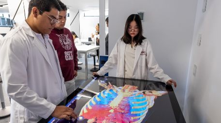 Desde el primer semestre desarrollas habilidades del médico que quieres llegar a ser. CORTESÍA/UAG