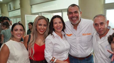 Mirza Flores, coordinadora de Movimiento Ciudadano en Jalisco, estuvo presente en el evento depresentación en Puerto Vallarta. ESPECIAL / Movimiento Ciudadano