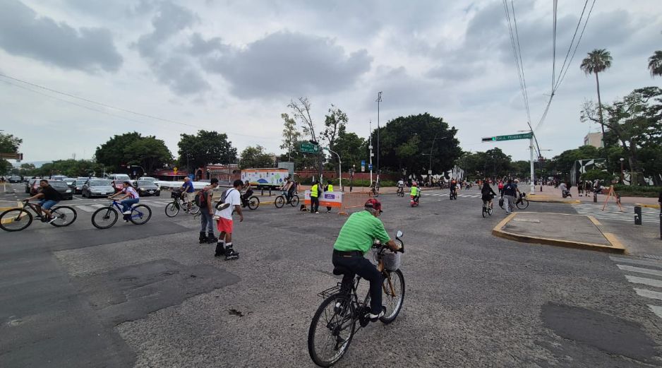Usuarios señalan que la velocidad de patines y bicicletas, así como maniobras temerarias, generan riesgos durante los recorridos. EL INFORMADOR/ O. GONZÁLEZ.