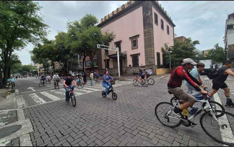 Usuarios señalan que la velocidad de patines y bicicletas, así como maniobras temerarias, generan riesgos durante los recorridos. EL INFORMADOR/ O. GONZÁLEZ.