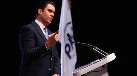 Jorge Romero acusó que la mañanera se utiliza para descalificar opositores y anunció una iniciativa para garantizar equidad informativa. ESPECIAL.