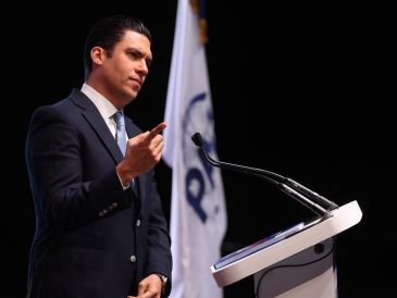 Jorge Romero acusó que la mañanera se utiliza para descalificar opositores y anunció una iniciativa para garantizar equidad informativa. ESPECIAL.