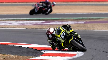 Raúl Fernández dominó de principio a fin en Silverstone para conquistar su primera victoria de la temporada en MotoGP. EFE