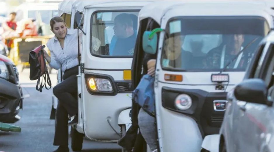 Especialista plantea sustituir mototaxis por vans de hasta 15 pasajeros, con mayor seguridad y regulación dentro del transporte público. EL INFORMADOR/ ARCHIVO.