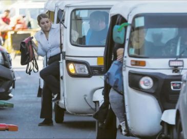 Especialista plantea sustituir mototaxis por vans de hasta 15 pasajeros, con mayor seguridad y regulación dentro del transporte público. EL INFORMADOR/ ARCHIVO.