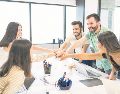 Determinan cómo se trabaja en equipo, cómo se resuelven problemas imprevistos y cómo se lidera a otros. ESPECIAL