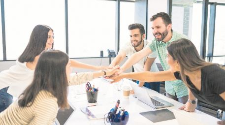 Determinan cómo se trabaja en equipo, cómo se resuelven problemas imprevistos y cómo se lidera a otros. ESPECIAL