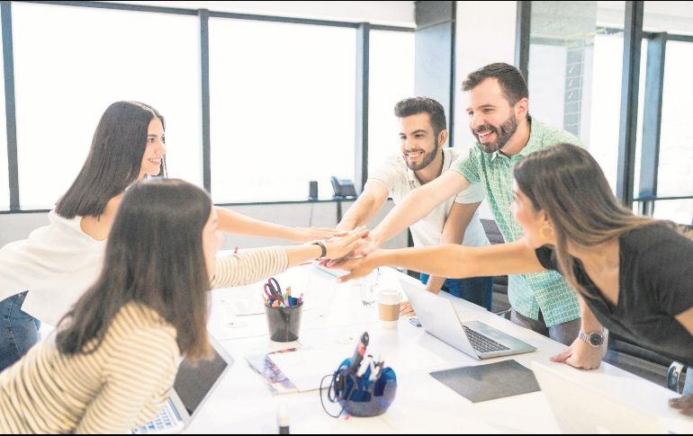 Determinan cómo se trabaja en equipo, cómo se resuelven problemas imprevistos y cómo se lidera a otros. ESPECIAL