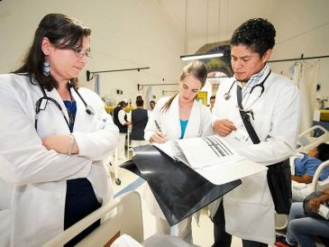En México, las carreras de ciencias de la salud se mantienen como las de mayor interés. ESPECIAL
