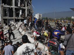 El más reciente de los sismos ocurrió hoy lunes 10 de agosto en Colombia, donde un terremoto de magnitud 7.4 sacudió gran parte del país. EFE / E. Guzmán