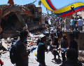 Un terremoto de magnitud 7.4 con epicentro en el noroeste de Colombia dejó el lunes al menos 69 muertos, varios heridos y personas atrapadas en edificios que colapsaron. EFE / E. Guzmán