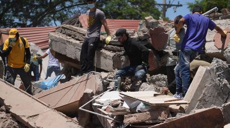 La mayor cantidad de fallecidos se registra en el departamento de Risaralda, seguido por el Valle del Cauca y el Chocó, según autoridades colombianas. EFE / E. Guzmán Jr.