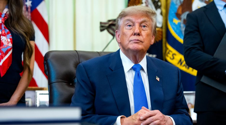 Donald Trump causó furor cuando publicó que le exigirá a Irán una 'compensación' por los abusos cometidos en el pasado. EFE/B. Cash