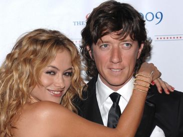 La abogada de Paulina Rubio confirmó que Andrea Nicolás ya está en Miami luego de pasar unas vacaciones con su padre. AP/ARCHIVO