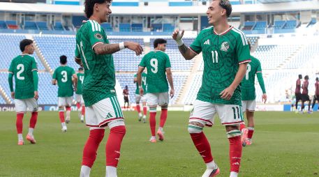 Hugo Camberos y Santiago Sandoval destacaron con México Sub-20 y levantan la mano ante la falta de gol y variantes ofensivas de Chivas. IMAGO7.