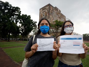 Algunos aspirantes que alcanzaron el puntaje requerido aseguraron que no han podido obtener su cita, lo que mantiene en incertidumbre su participación en el nuevo examen. EFE/S. Gutiérrez