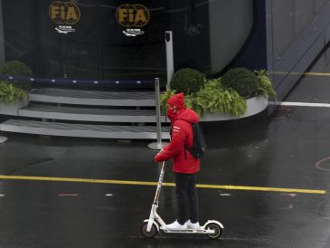 Los scooters eléctricos deben cumplir con ciertas características especiales referentes a motor, peso y velocidad. EFE/ARCHIVO