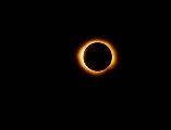 La posición del Sol durante el eclipse variará drásticamente dependiendo de la ubicación del espectador, lo que creará experiencias visuales únicas. PEXELS