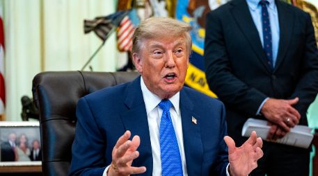 La decisión se suma a varias medidas impulsadas por Trump para restringir la atención y cuidados en materia de afirmación de género para menores. EFE/B. Cash