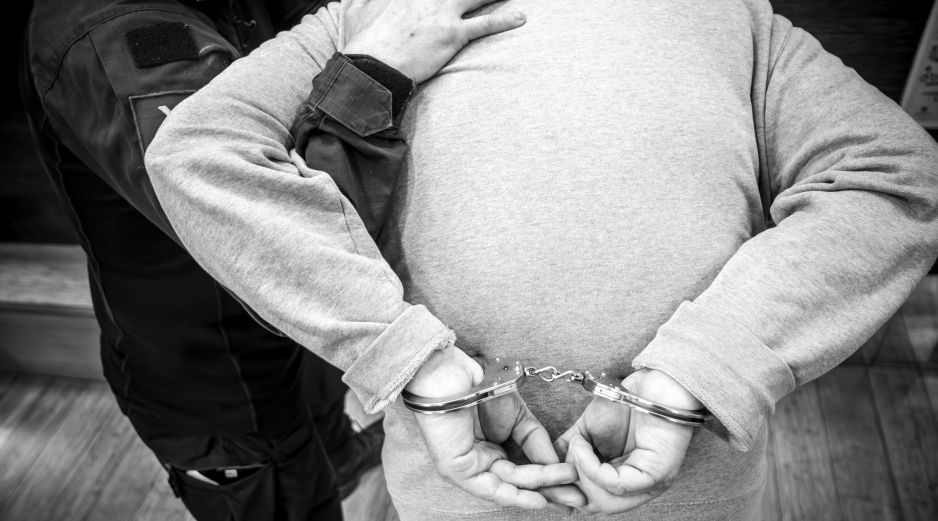 El operativo dejó tres detenidos, entre ellos un carabinero, y 400 kilos de cocaína incautados en el Puerto de San Antonio. ESPECIAL/PEXELS